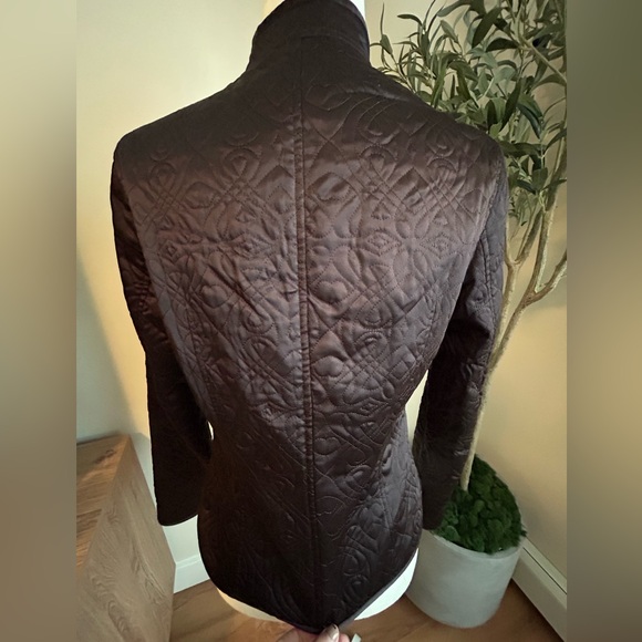Banana Republic Quilted Mandarin Collar Silk Jacket- SO PRETTY! - Picture 3 of 6